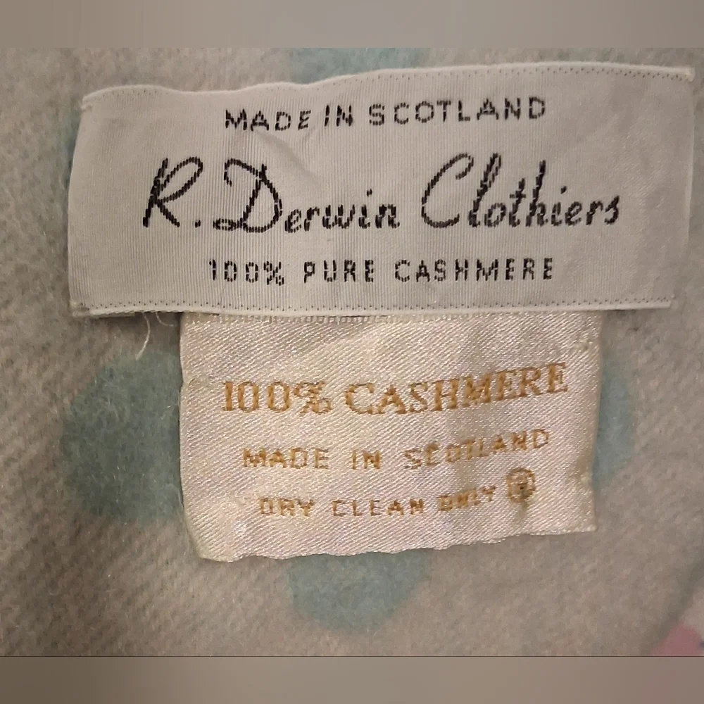EUC Vintage Y2K R Derwin Clothiers Pastel Scottish Cashnere Retro Flower Scarf